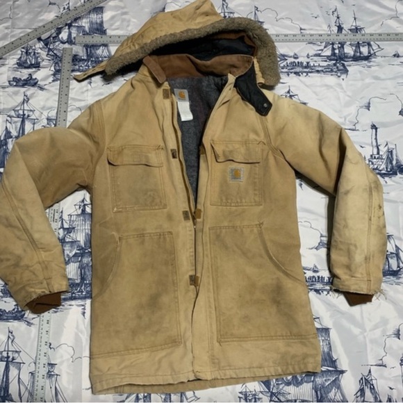 Vintage Blanket-Lined Carhartt Distressed Jacket. - Picture 4 of 4